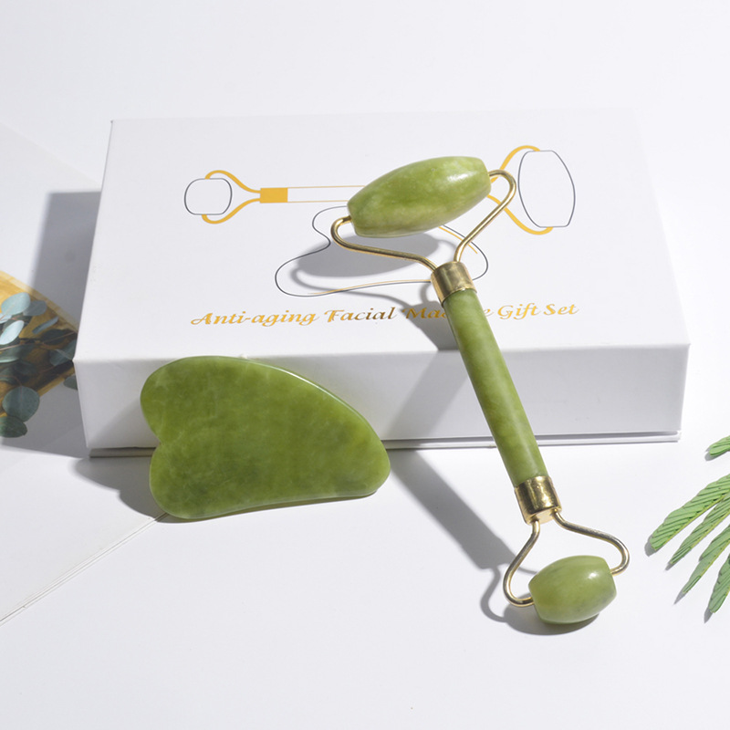 Jade Roller Gua Sha - 天然翡翠ローラーフェイスグアシャ天然石ボディネックマッサージャー経穴アイケアスパマッサージツール顔リフトギフトボックス