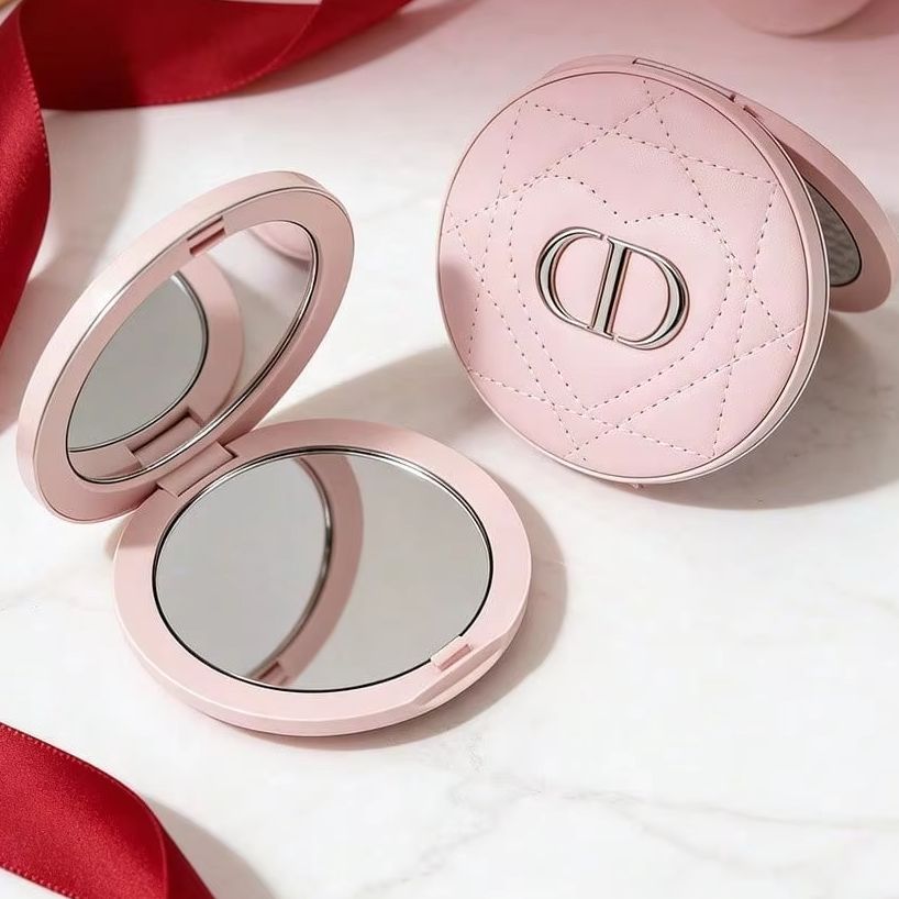 ディオール レザーメイクアップミラー 内蔵両面鏡 ポータブル - Beauty Makeup Dior のレビューと価格