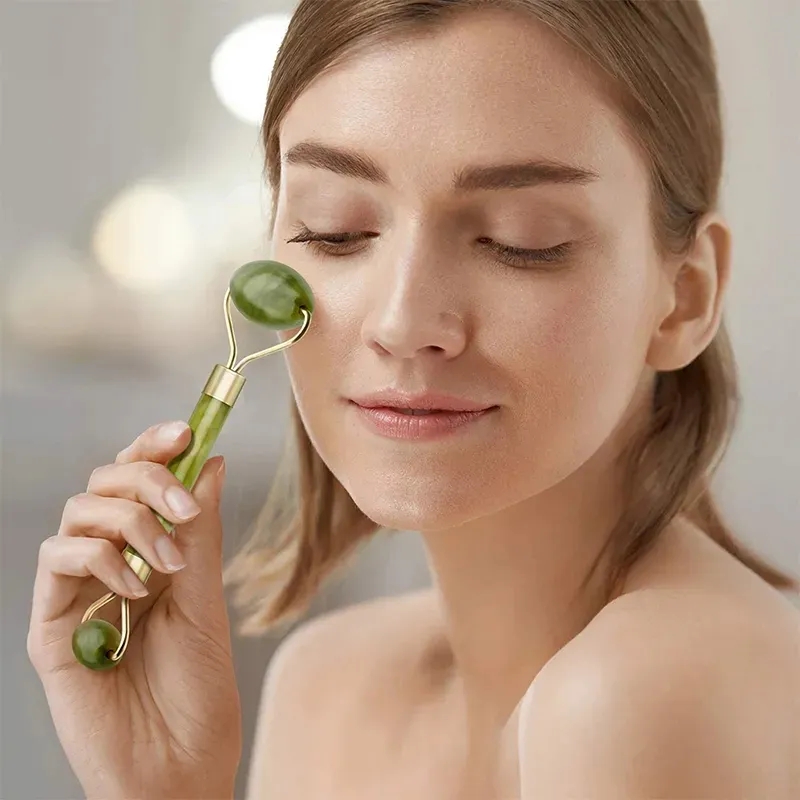 天然翡翠ローラーかっさマッサージセットかっさボードコームガッ - Jade Roller Gua Sha のレビューと価格