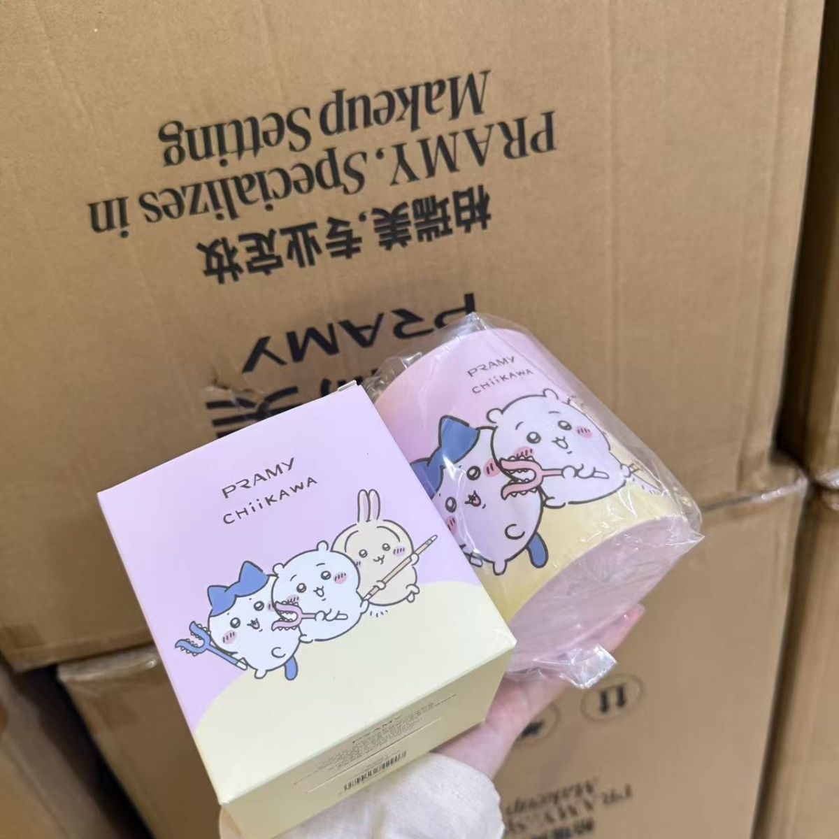 チイカワコラボ メイクブラシホルダー ペンコンテナ かわいい - Beauty Makeup Fashion のレビューと価格